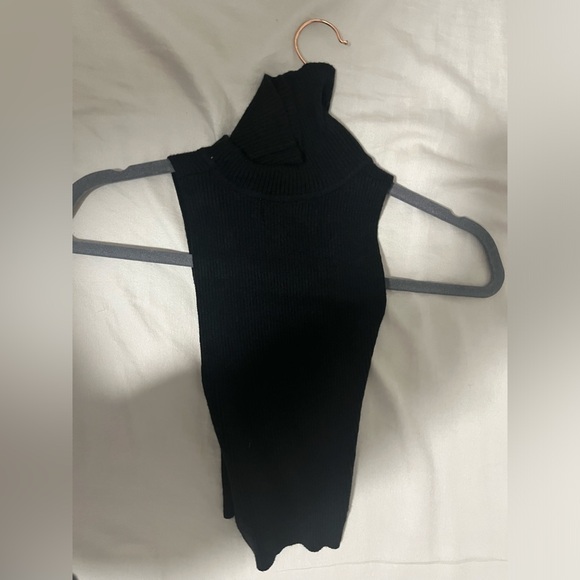 Edikted Knitted Side Lace-Up Top - Picture 2 of 2